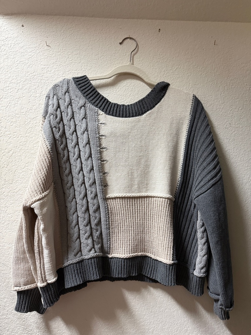 Colorblock Cable Knit Sweater - Cream & Gray